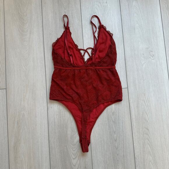 Red lace strappy low cut lace up thong bodysuit small - Picture 2 of 3